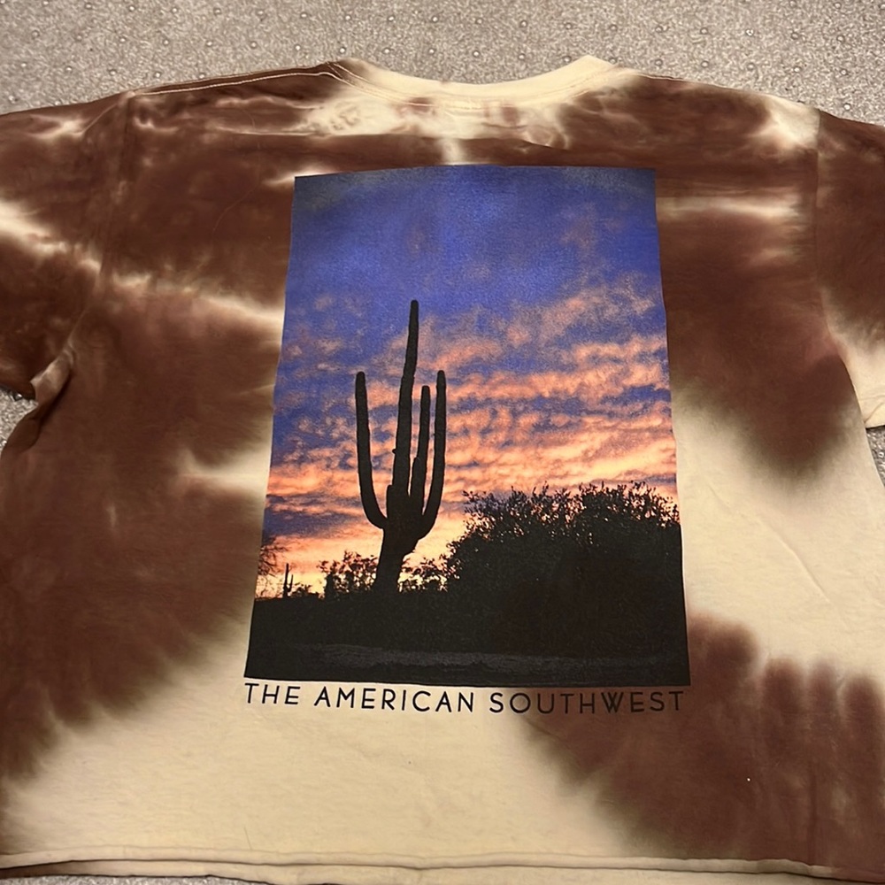 National Geographic Womens crop T shirt M
